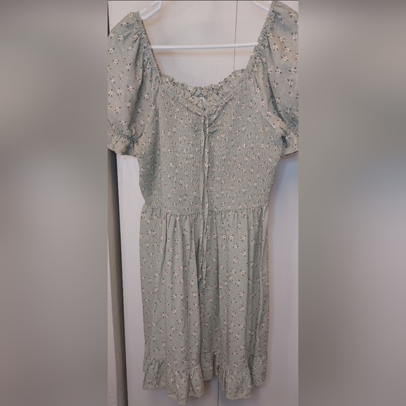 AUW Fit & Flare Green Floral Peasant Babydoll Dress Size 1X Rouching Ruffle Boho - Picture 2 of 11